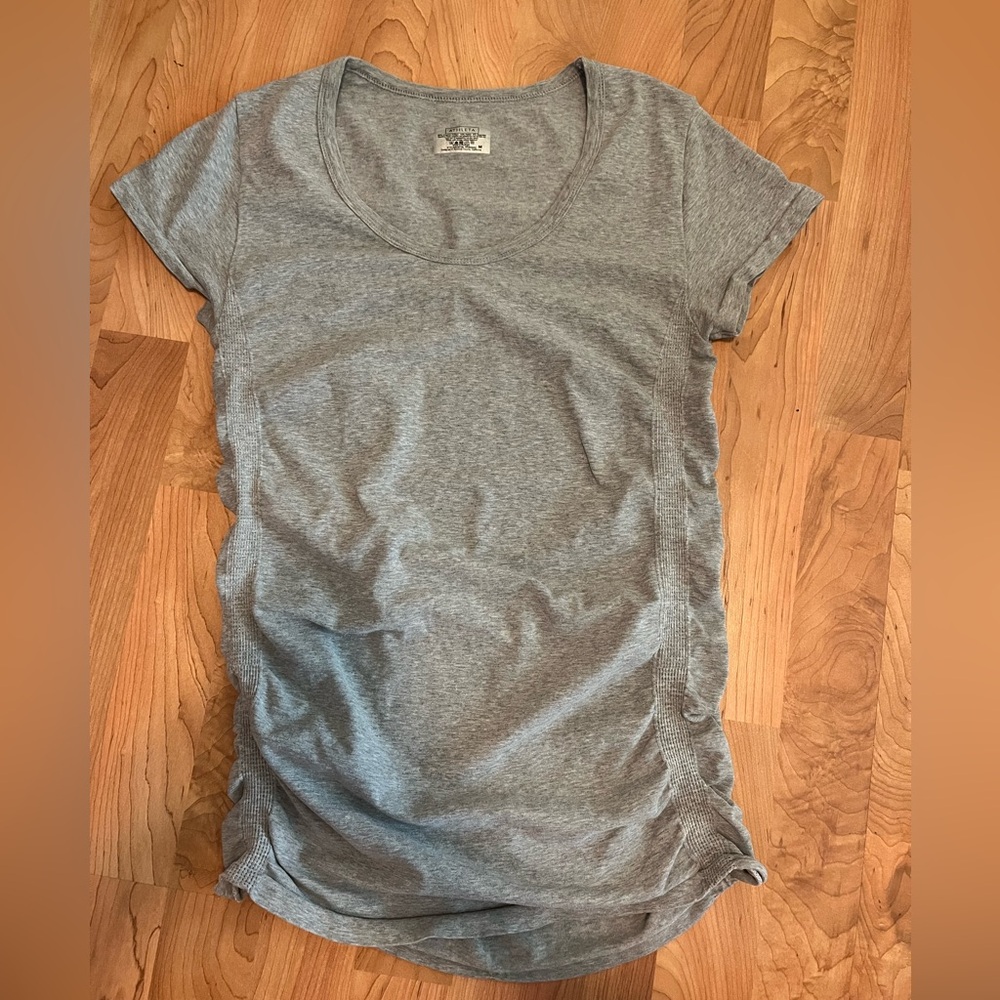 Athleta Side Ruch Gray Shirt Size M